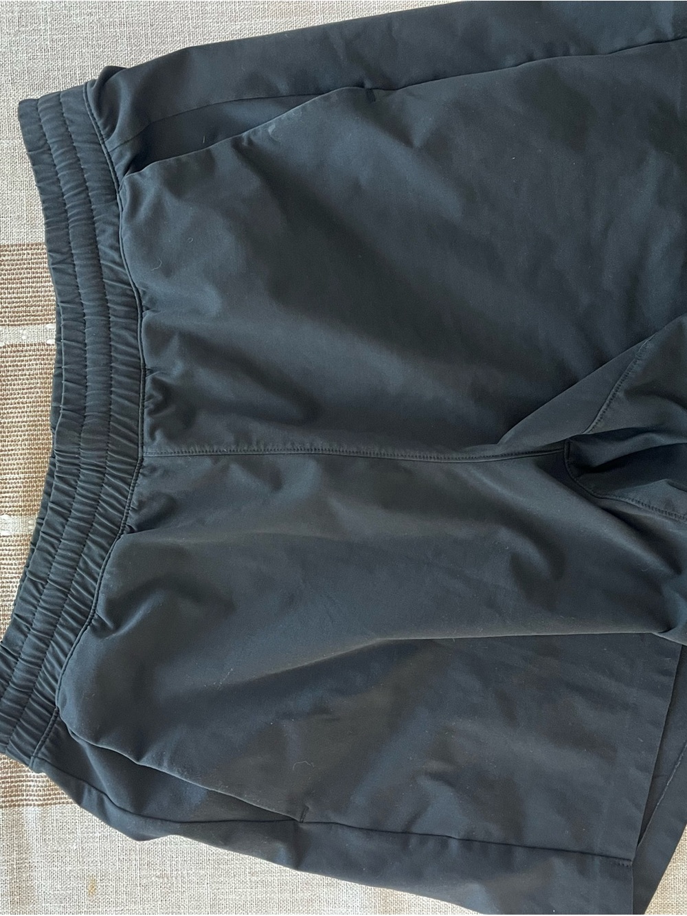 Uniqlo Men's Black Athletic Drawcord Shorts